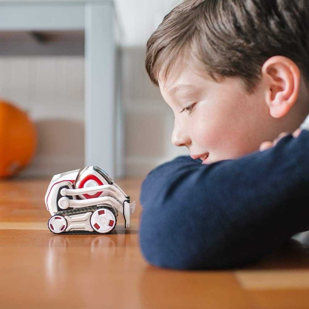 Умный робот с искусственным интеллектом Cozmo (Anki)