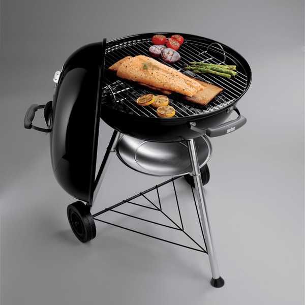 Угольный гриль Weber Compact Kettle 57 см черный