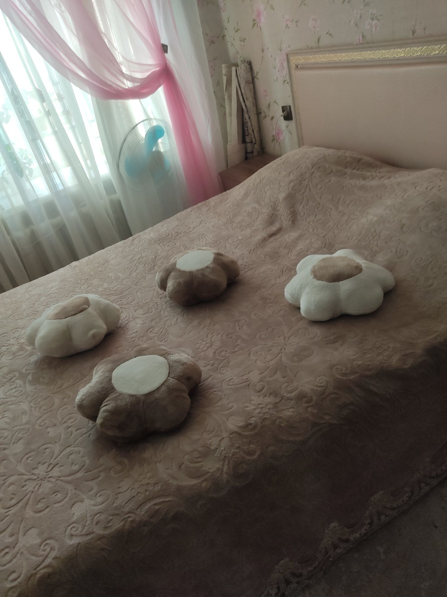 Подушка для интерьера..