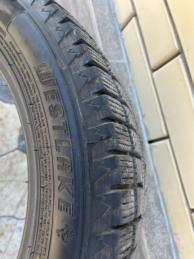 Продается зимные шины 215/55/17