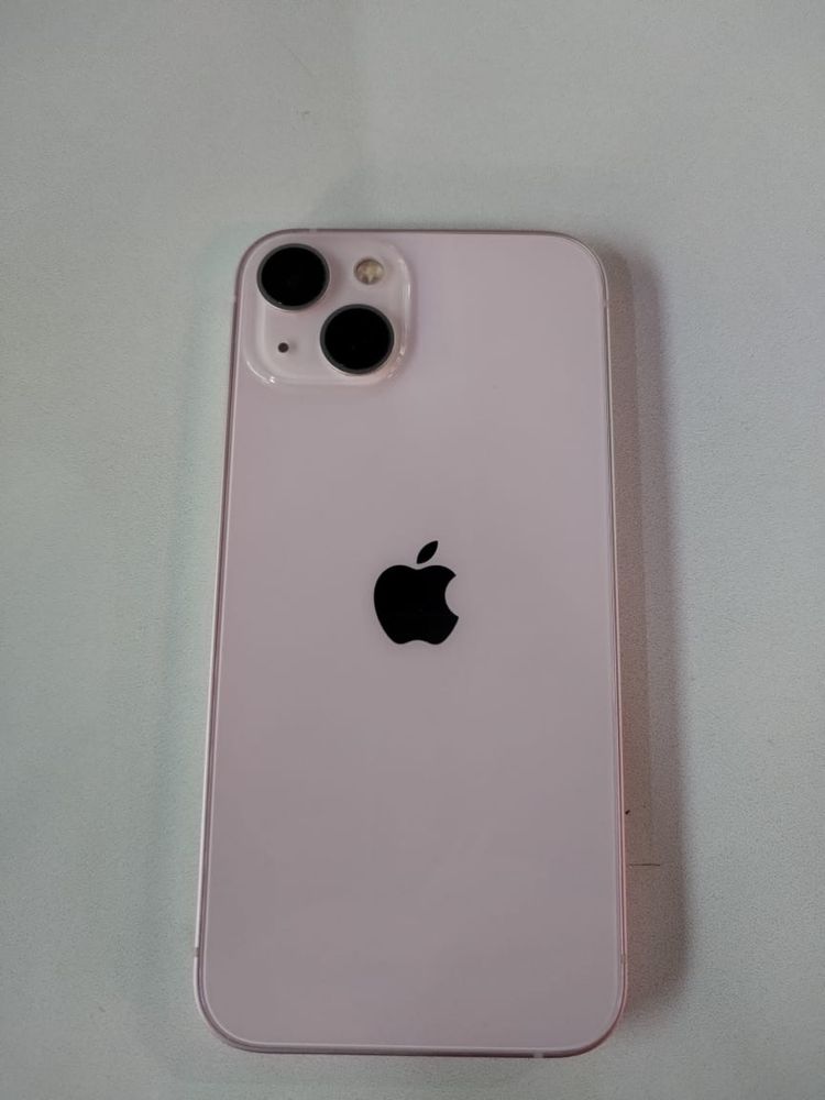 Продам iPhone 13 б/у