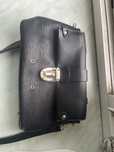 Luis Vuitton epi handbag