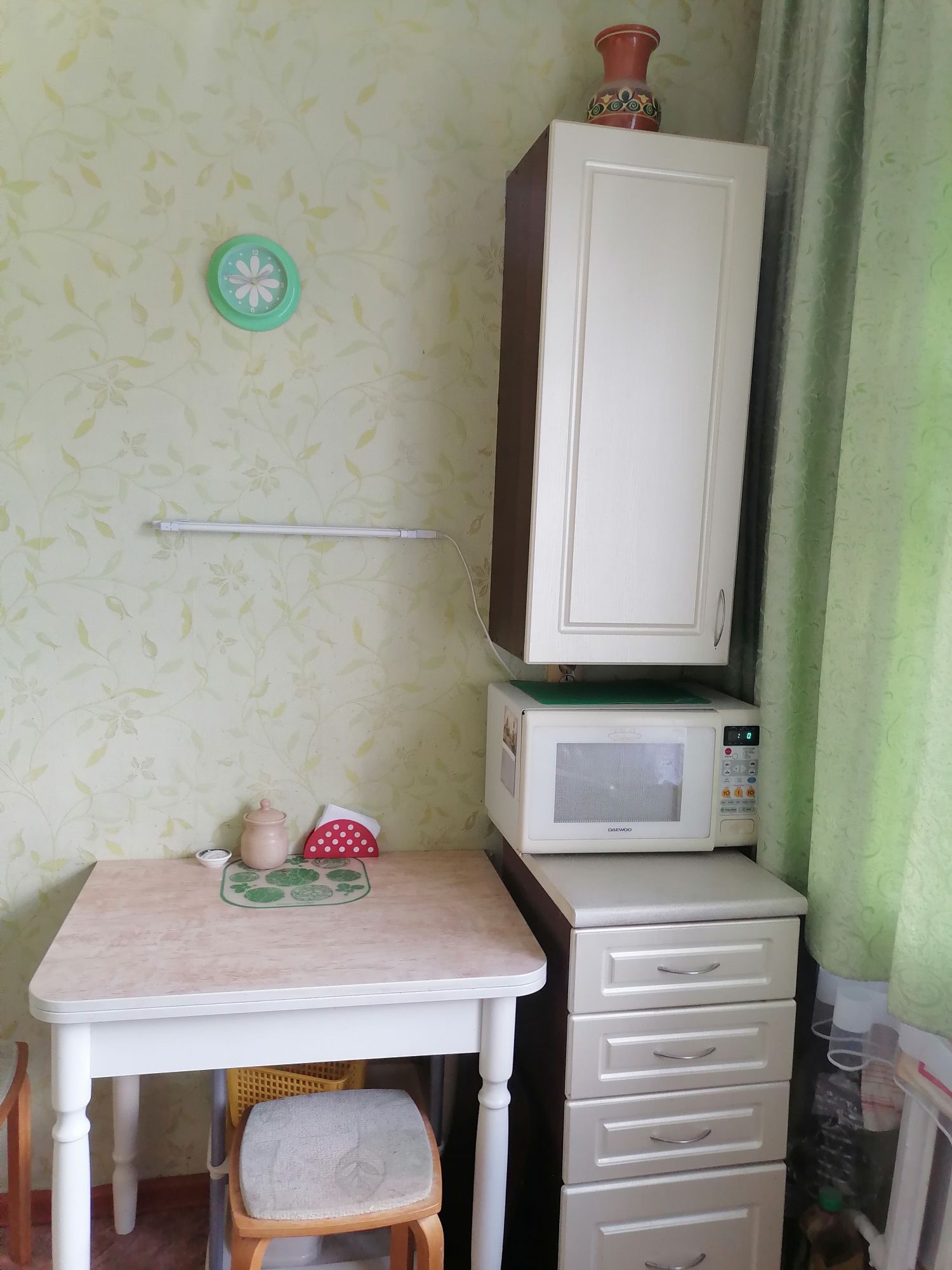 Продам 2х комн, квартиру, в центре, мебелирована, вся техника, ремонт.