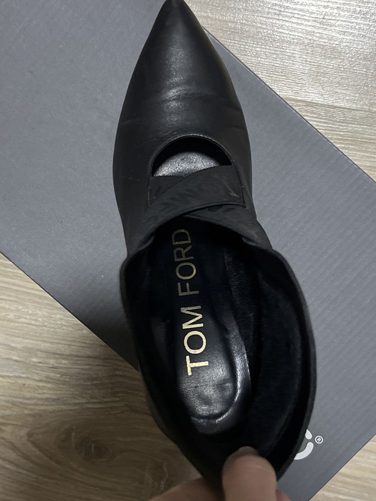 Ботильоны Tom Ford, на резинке, брэндовые, кожаные