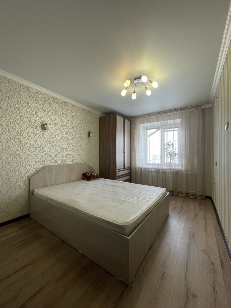 Продается 2х ком. каартира, р-н пл. Республики
