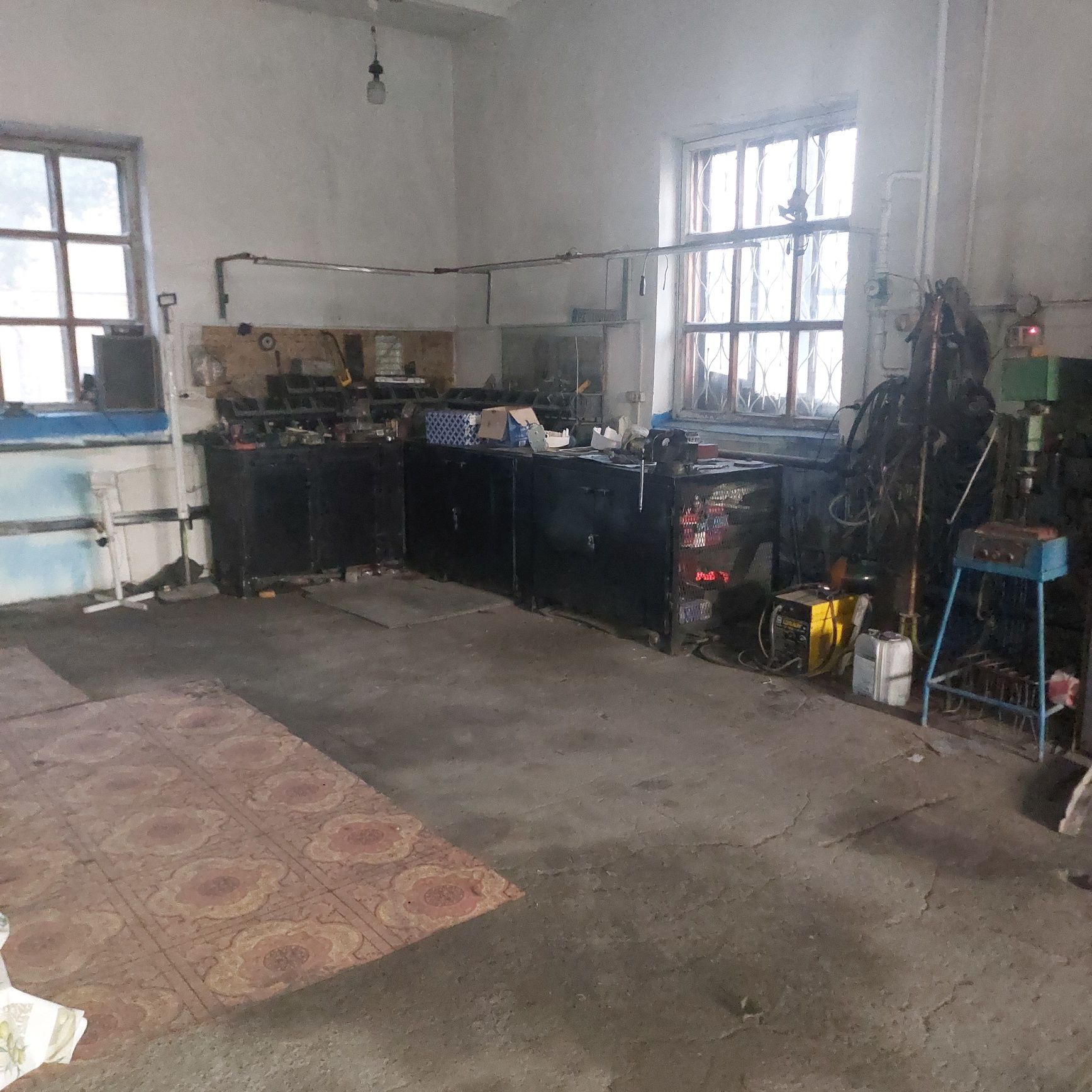 Продаётся СТО с жилым помещением