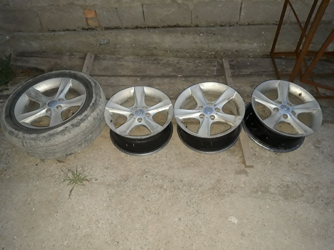 Титанка Тайота R16