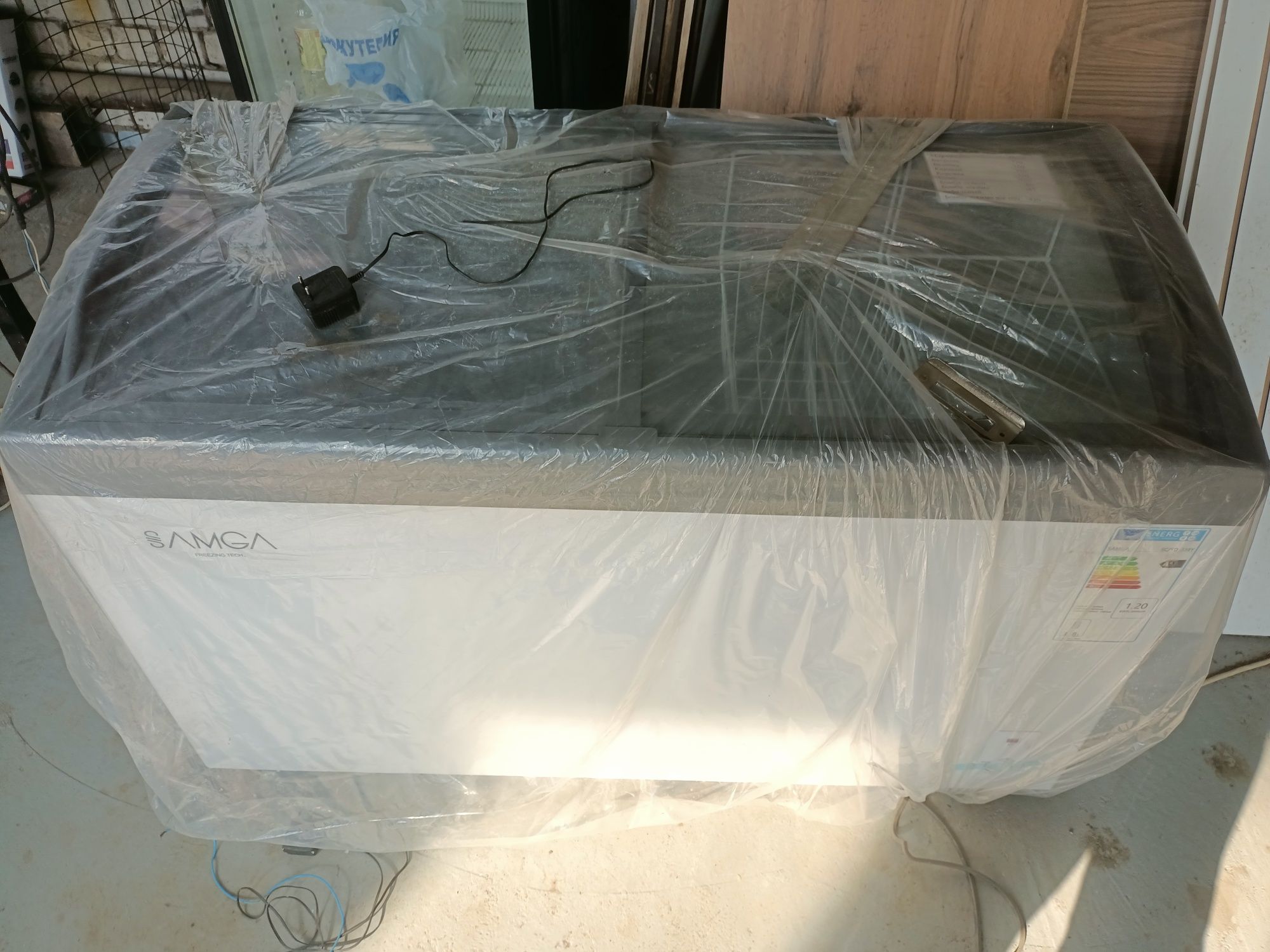 Морозильник 338 л новый