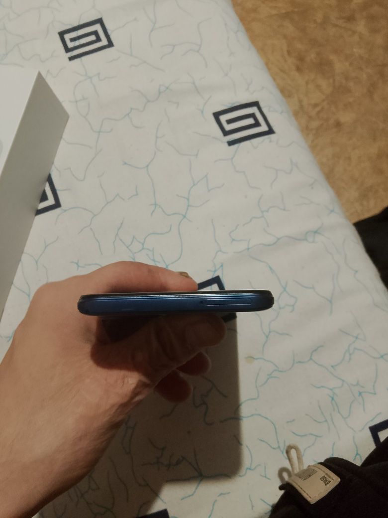 Продаю VIVO Y15S