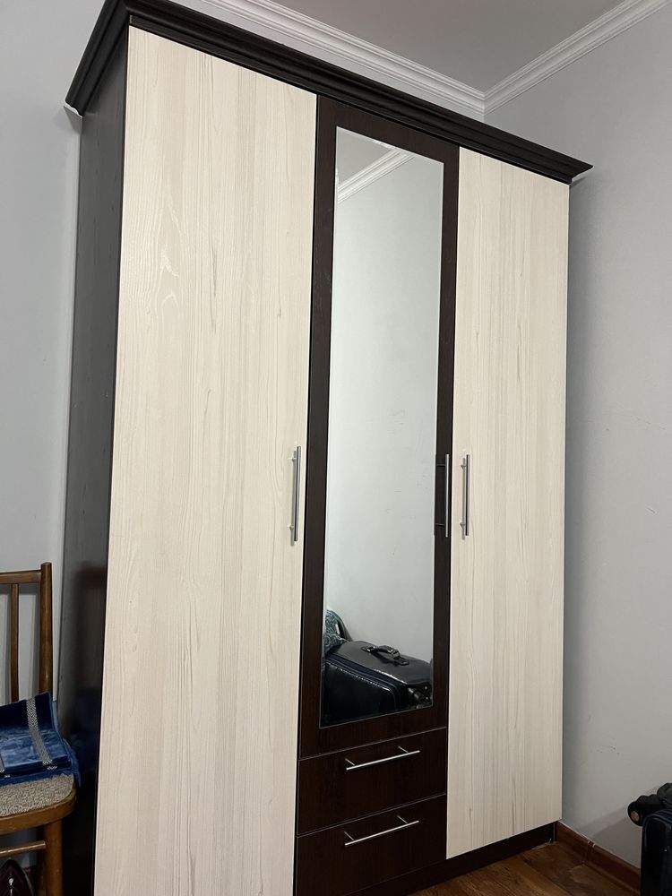 Продам шифонер новую в хорошем состояний и качество хорошая