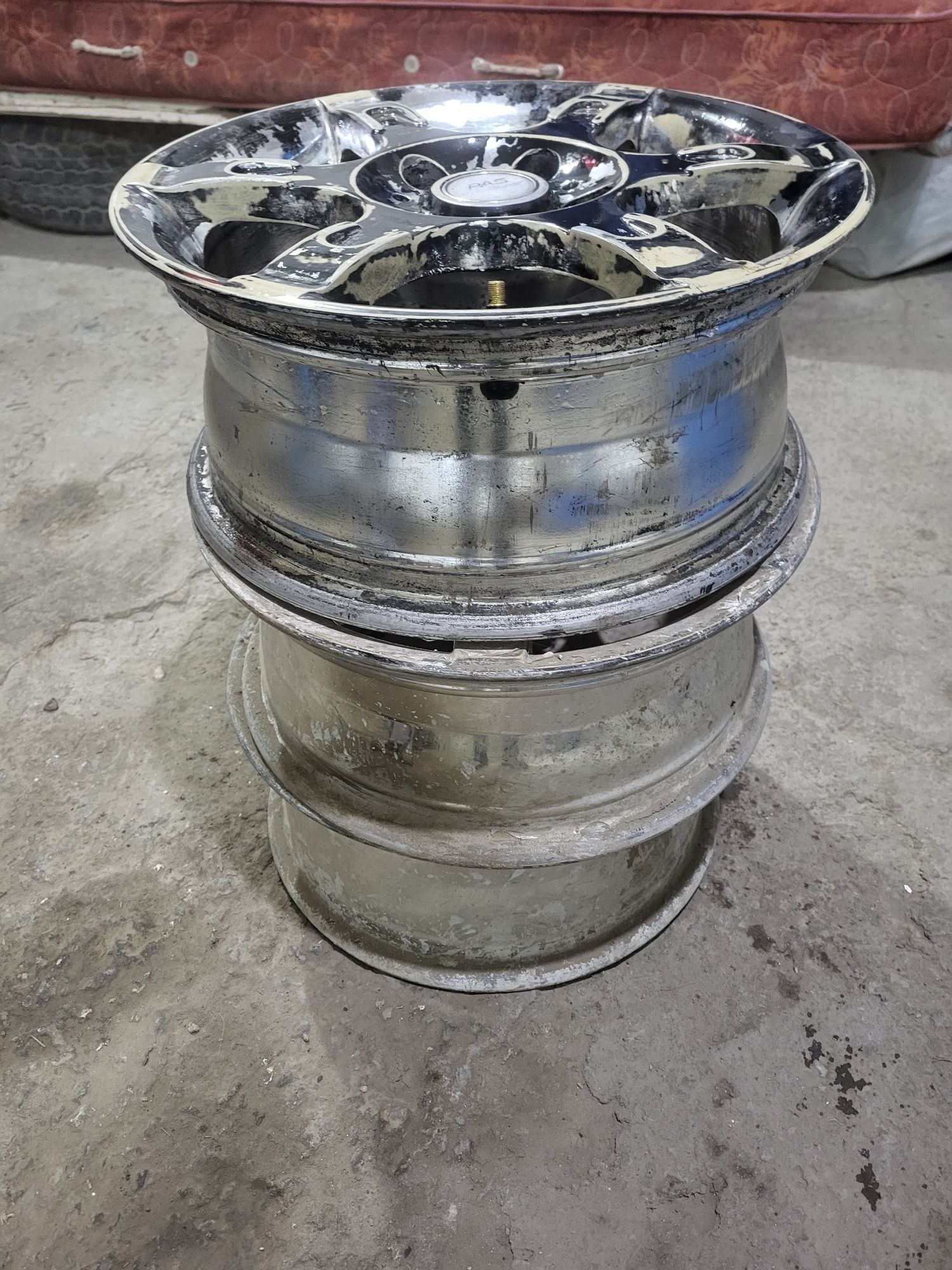 Продам диски R 15 тойотаға барат 3 шт