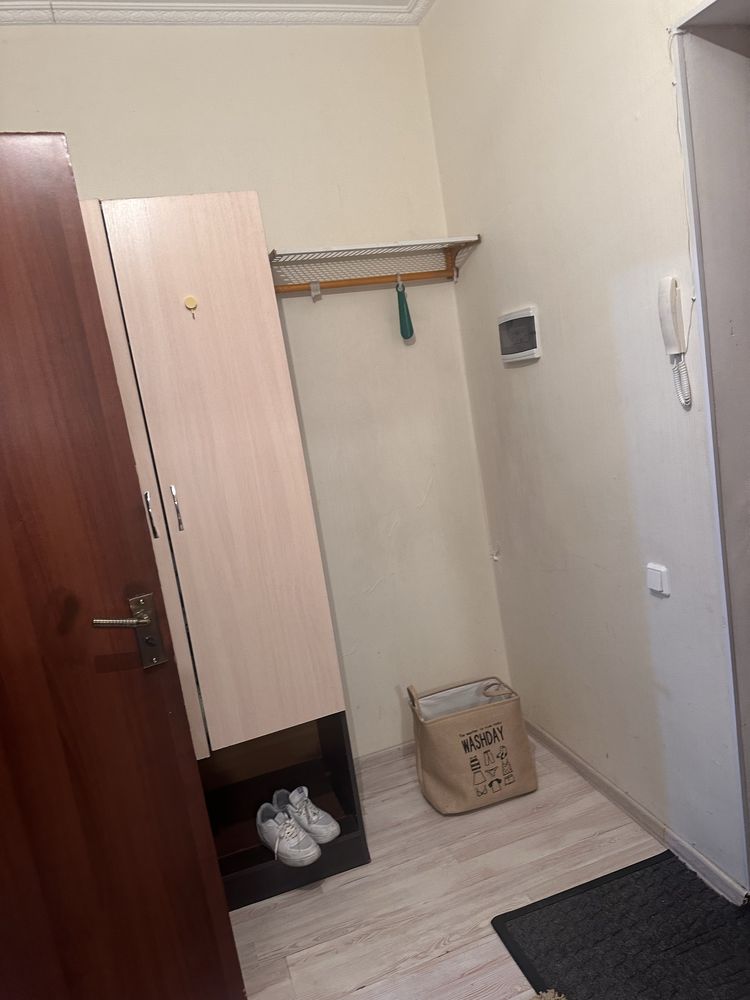 Продам 1-комнатную квартиру в центре левого берега