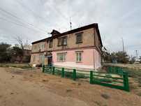 Продаётся 2х комнатная в деревянном доме Холмецкого 74 на 1 этаже