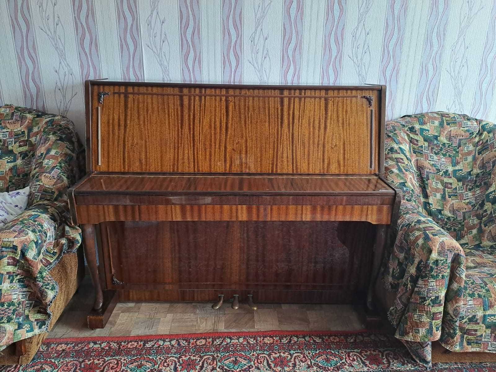 Продам советское пианино
