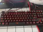 HyperX клавиятура