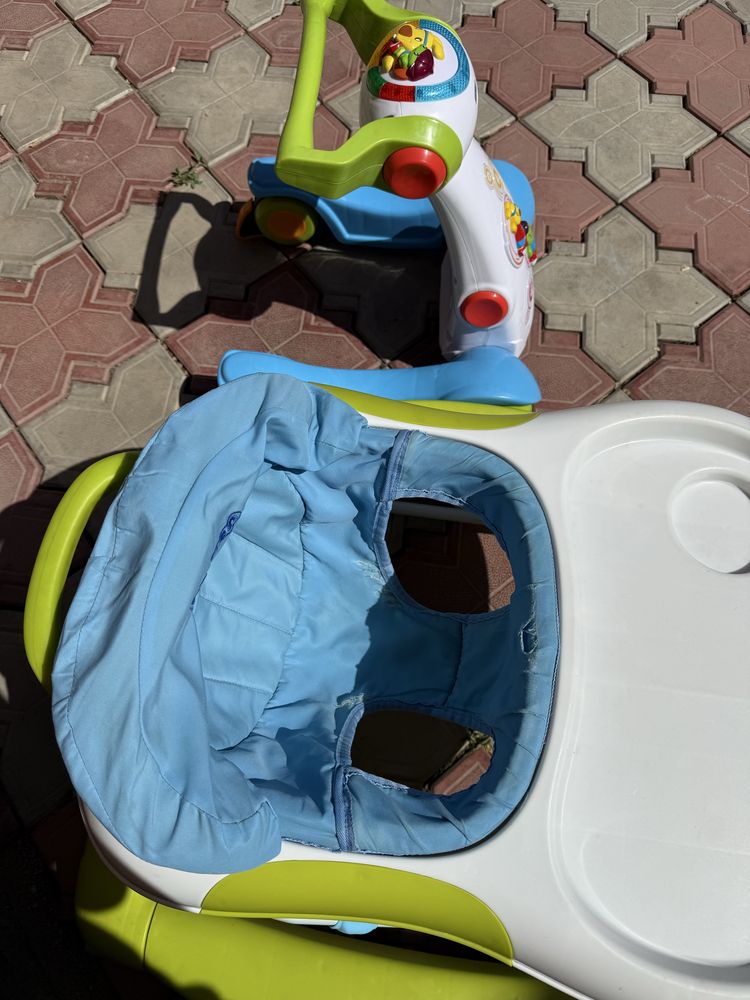 Продам ходунки и толокар chicco