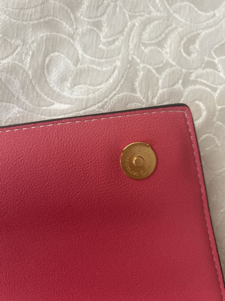Сумка guess новая