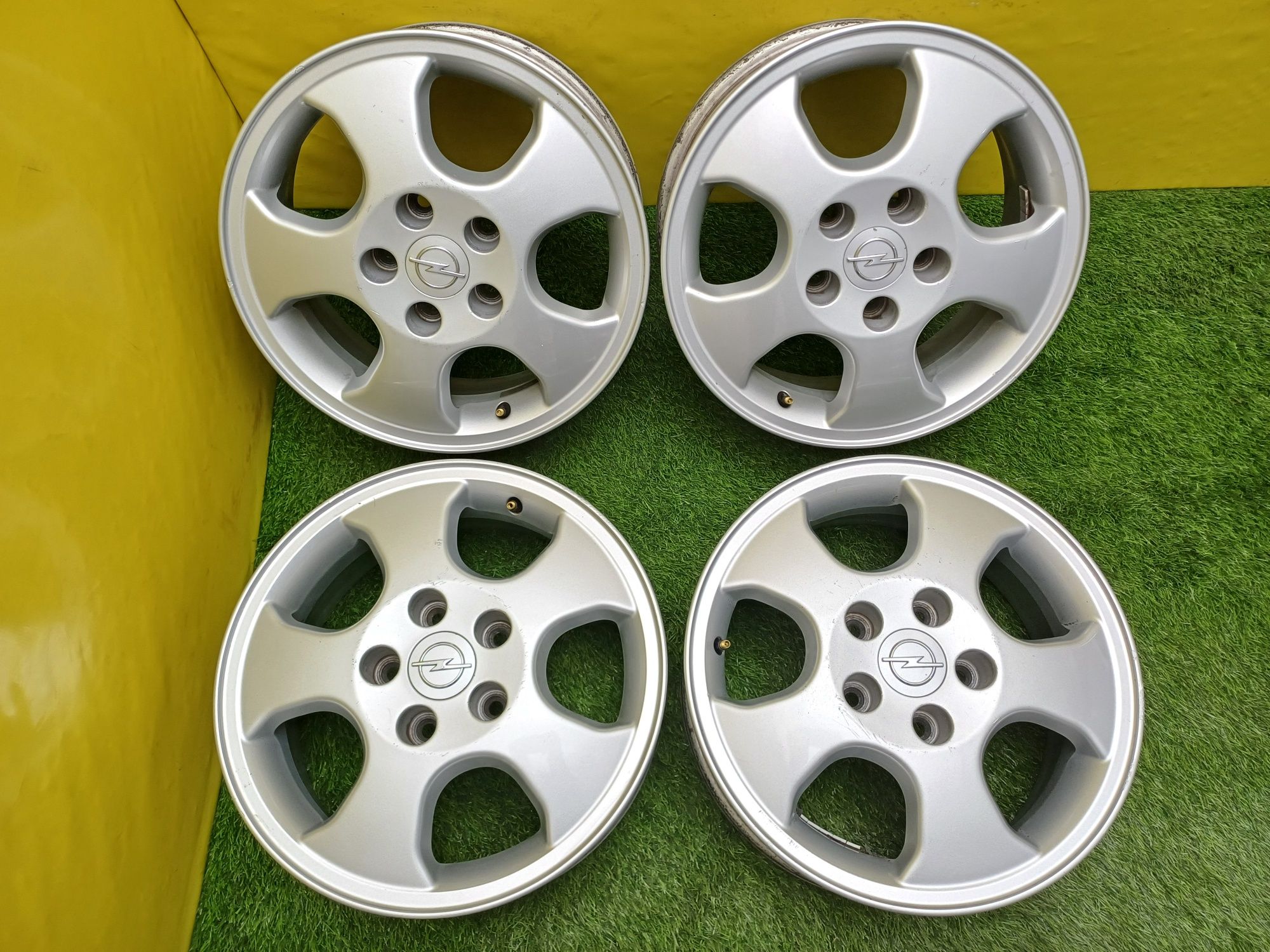Диски R15 5×110 на Opel и другие.