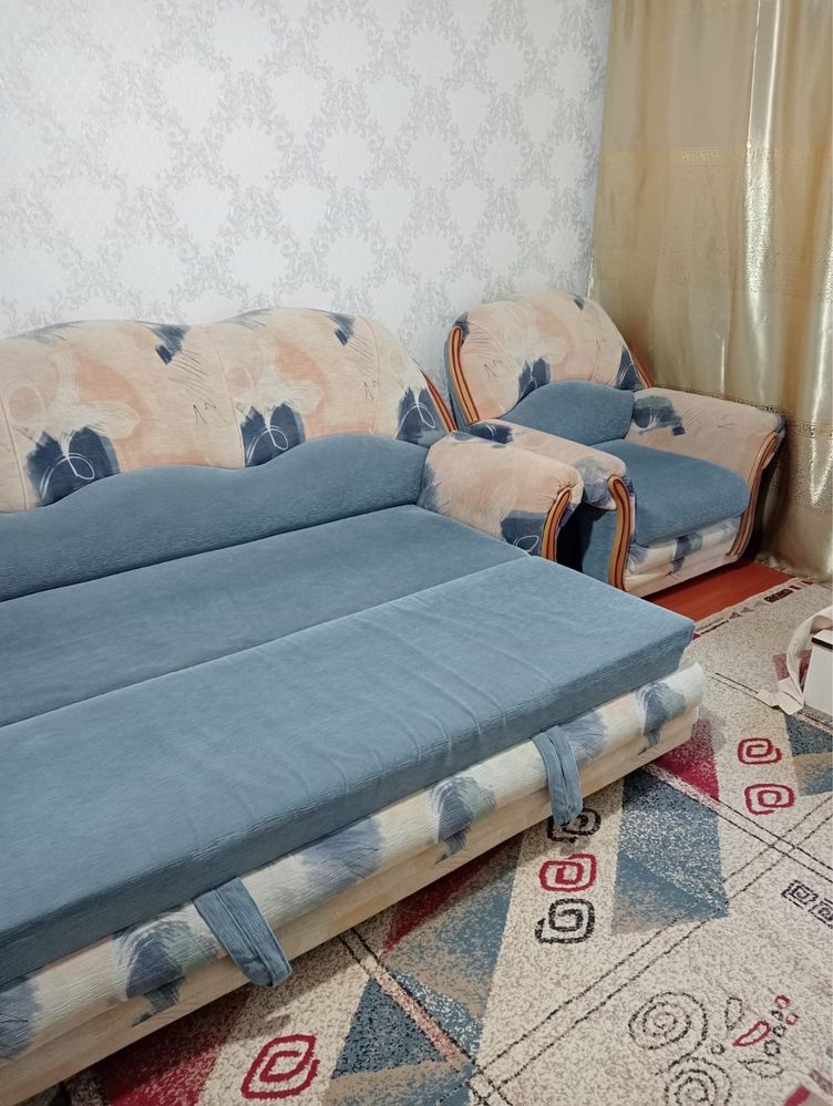 Продам диван с креслом в хорошем состоянии