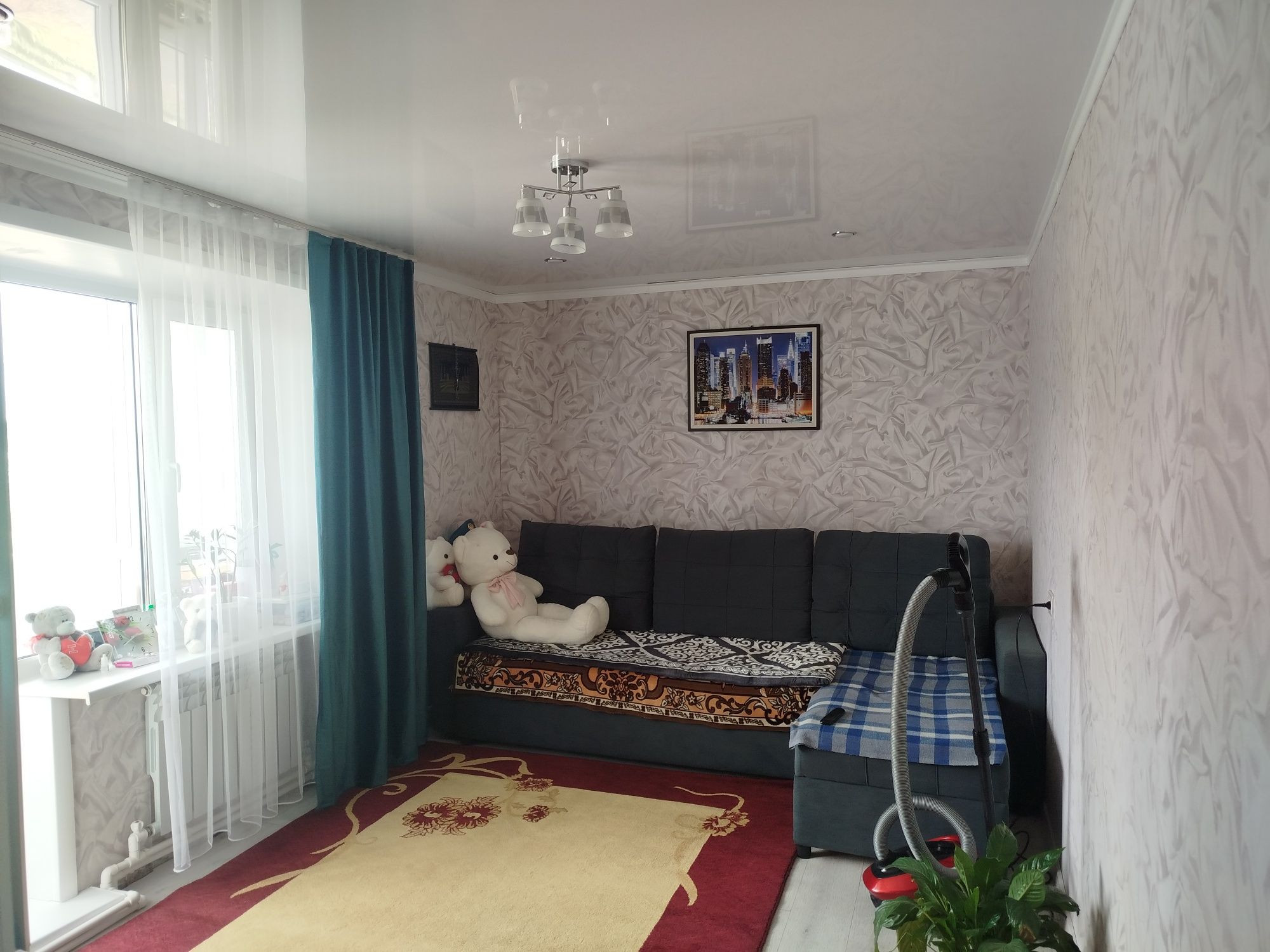 Продам квартиру 2х комнатную.