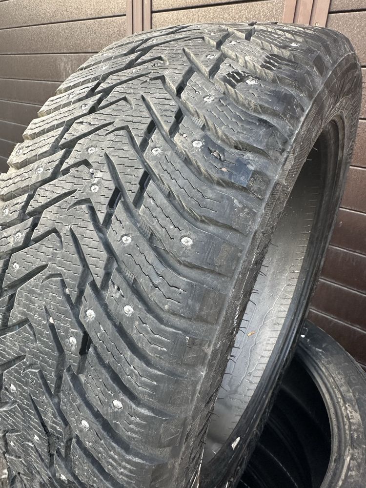 Комлект резины 275/45R21
