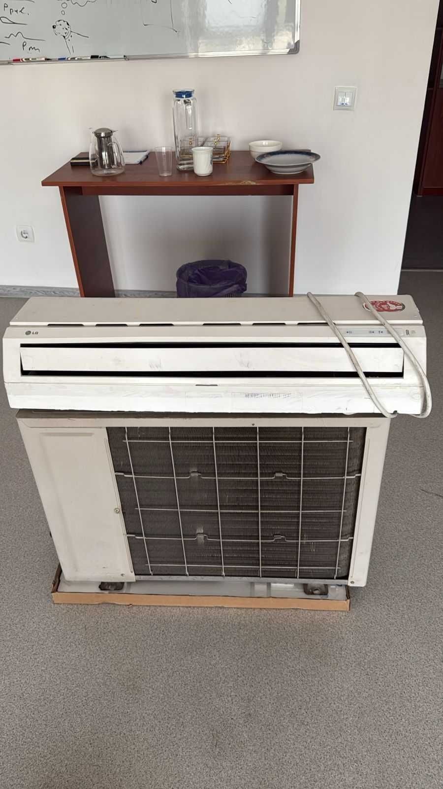 продам б/у кондиционер LG
