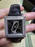 Часы наручные французского бренда boucheron.