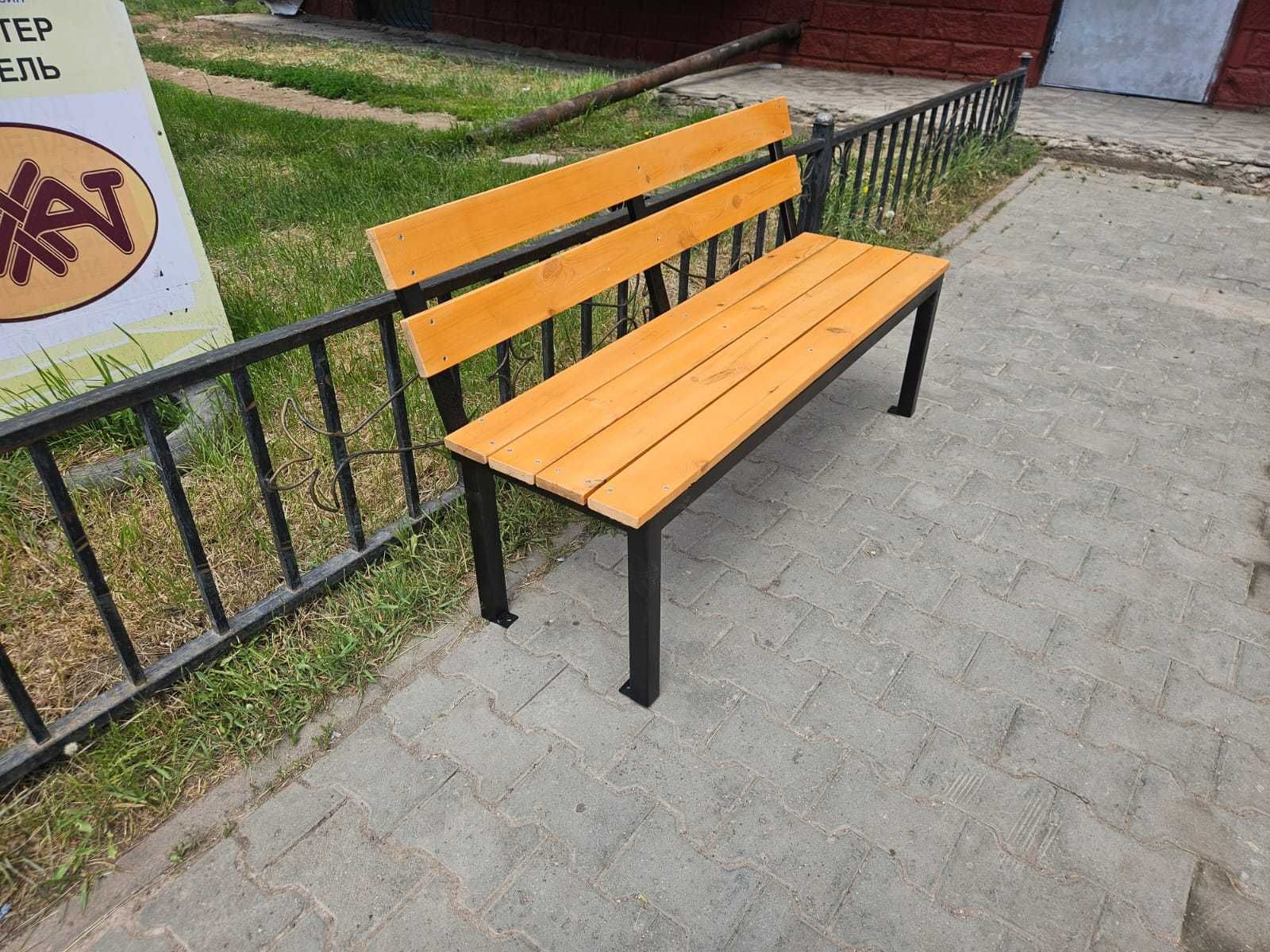 Скамья со спинкой