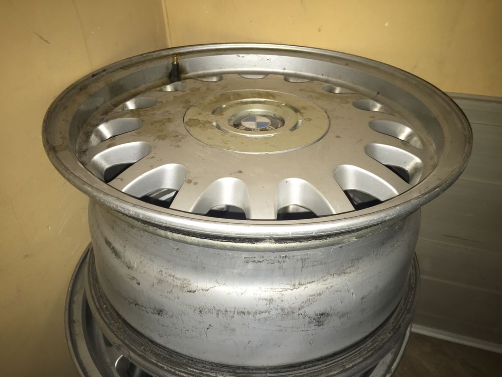 Диски от БМВ Е38, R16