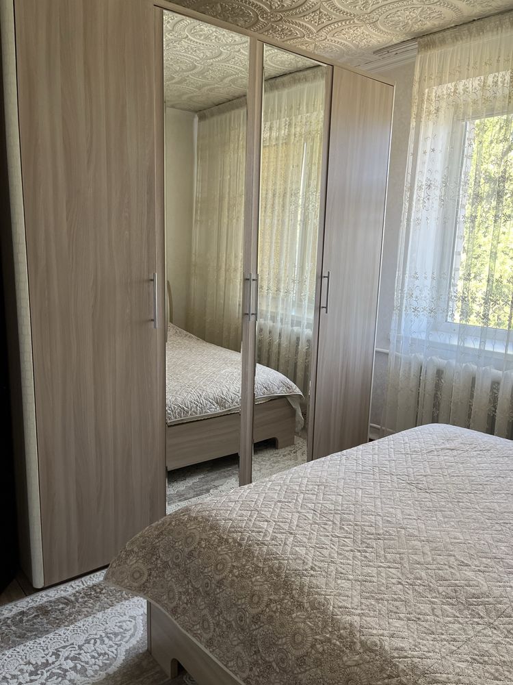 Продам 3-х комнатную квартиру в центре