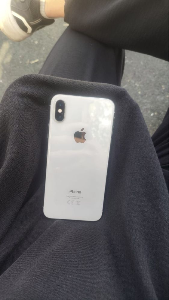 Iphone X в хорошем состоянии