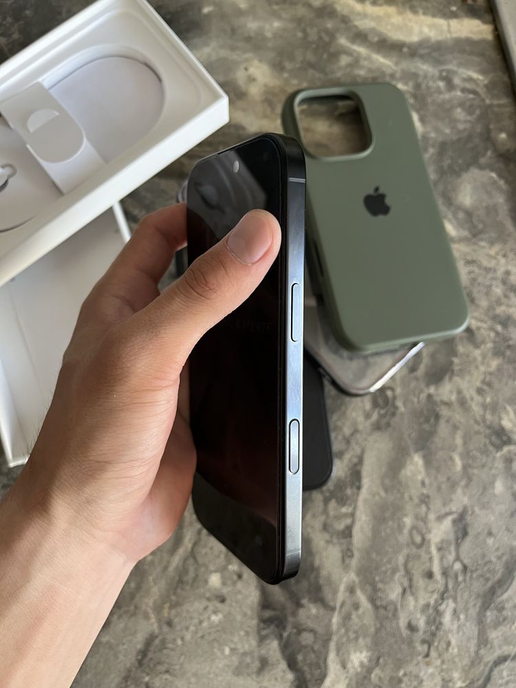 iPhone 16pro , dji osmo mobile 6