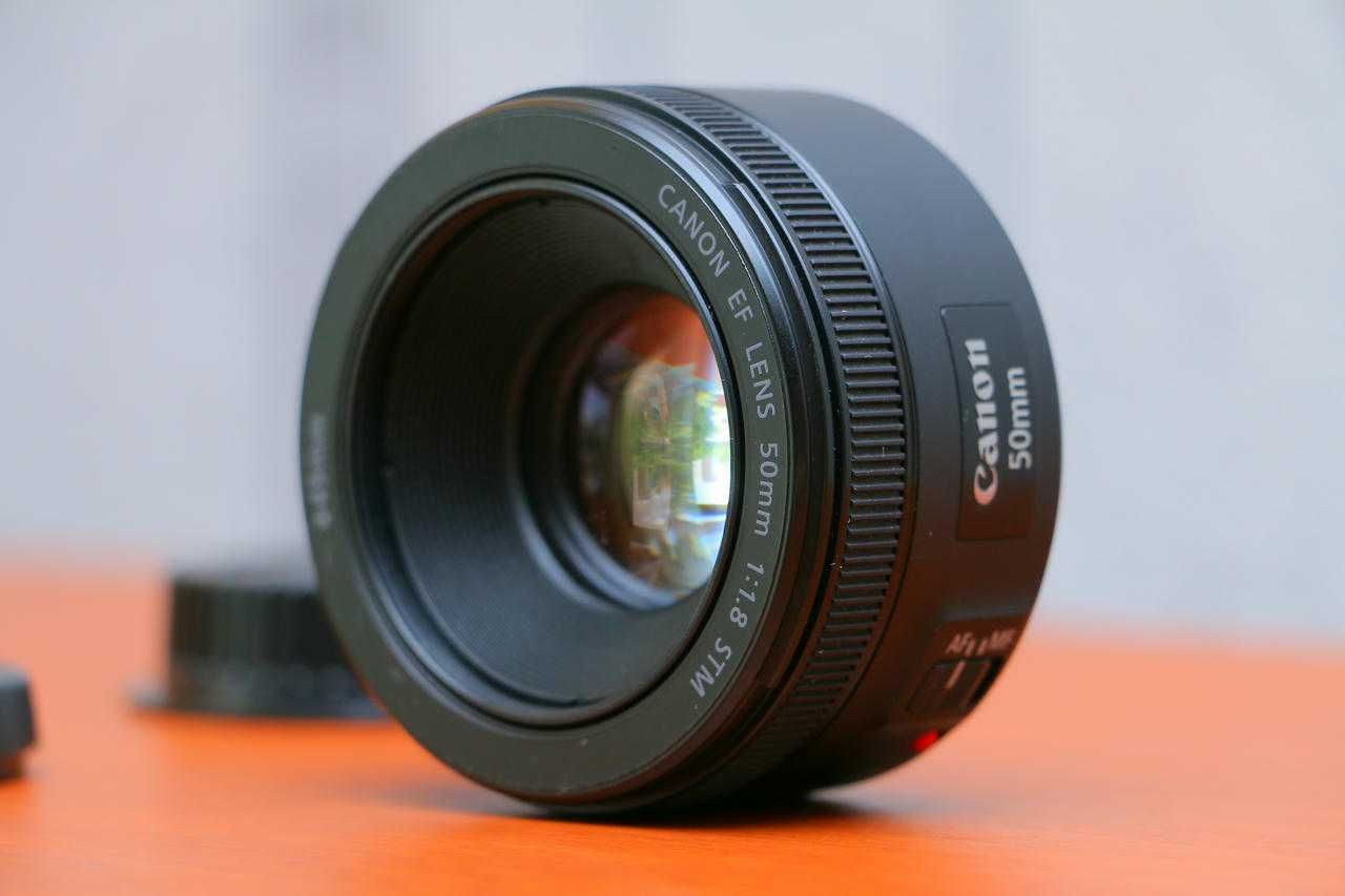 Объектив Canon EF 50mm f/1.8 STM