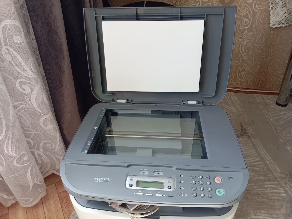Продам лазерный принтер