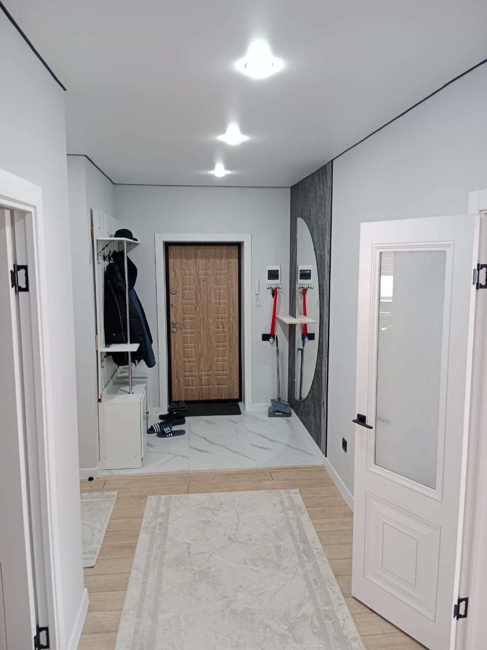 Продам квартиру 87 кв м в центре батыс 2