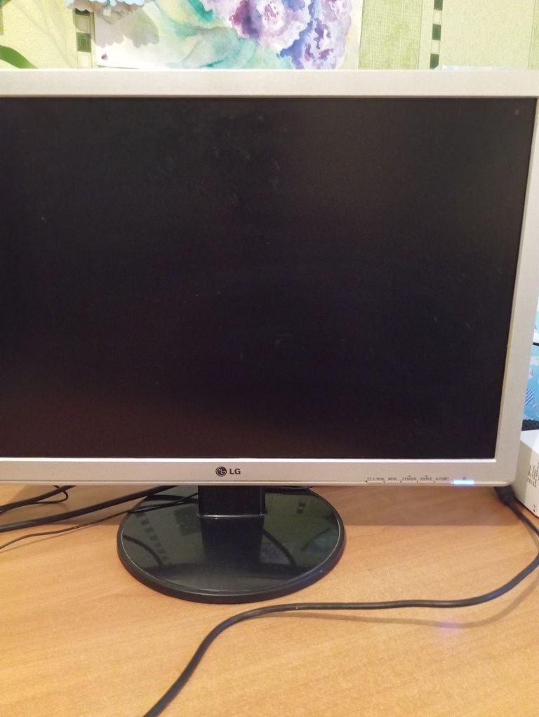Монитор LG Flatron