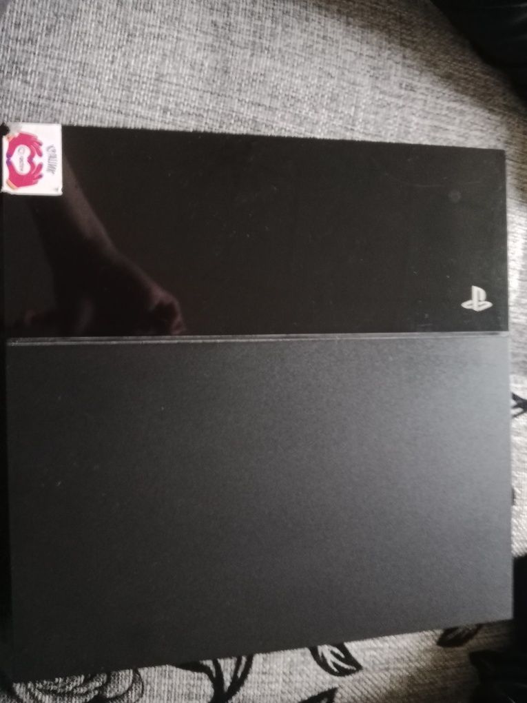 Playstation 4 старый