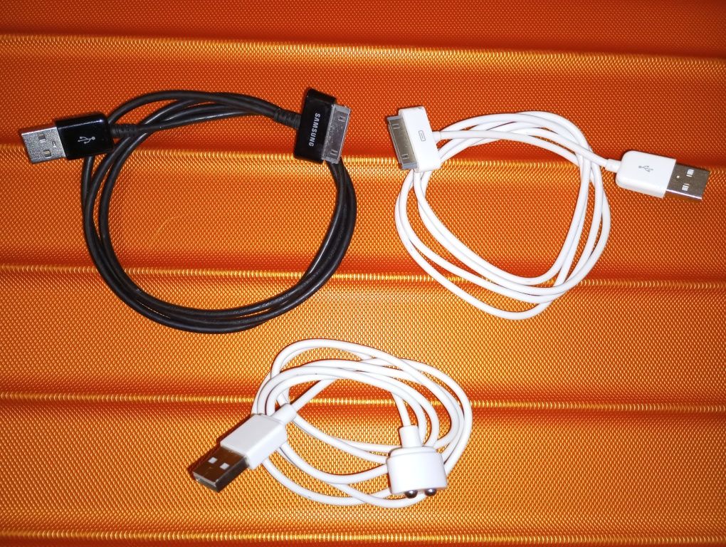 Кабель USB, зарядка для iPad и iPhone
Цена за одну 
WhatsApp: 7O6-6IB-