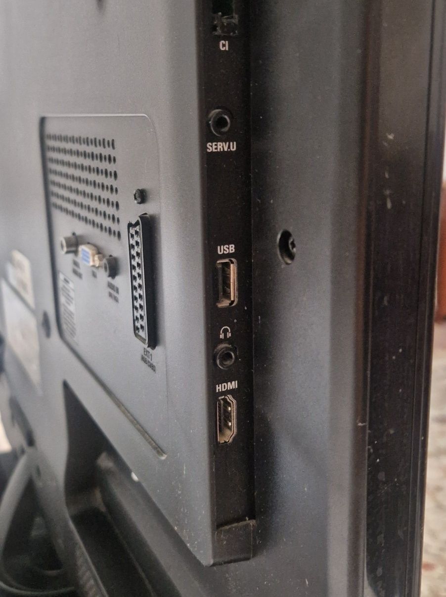 Продам телевизор Philips 32 дюйма