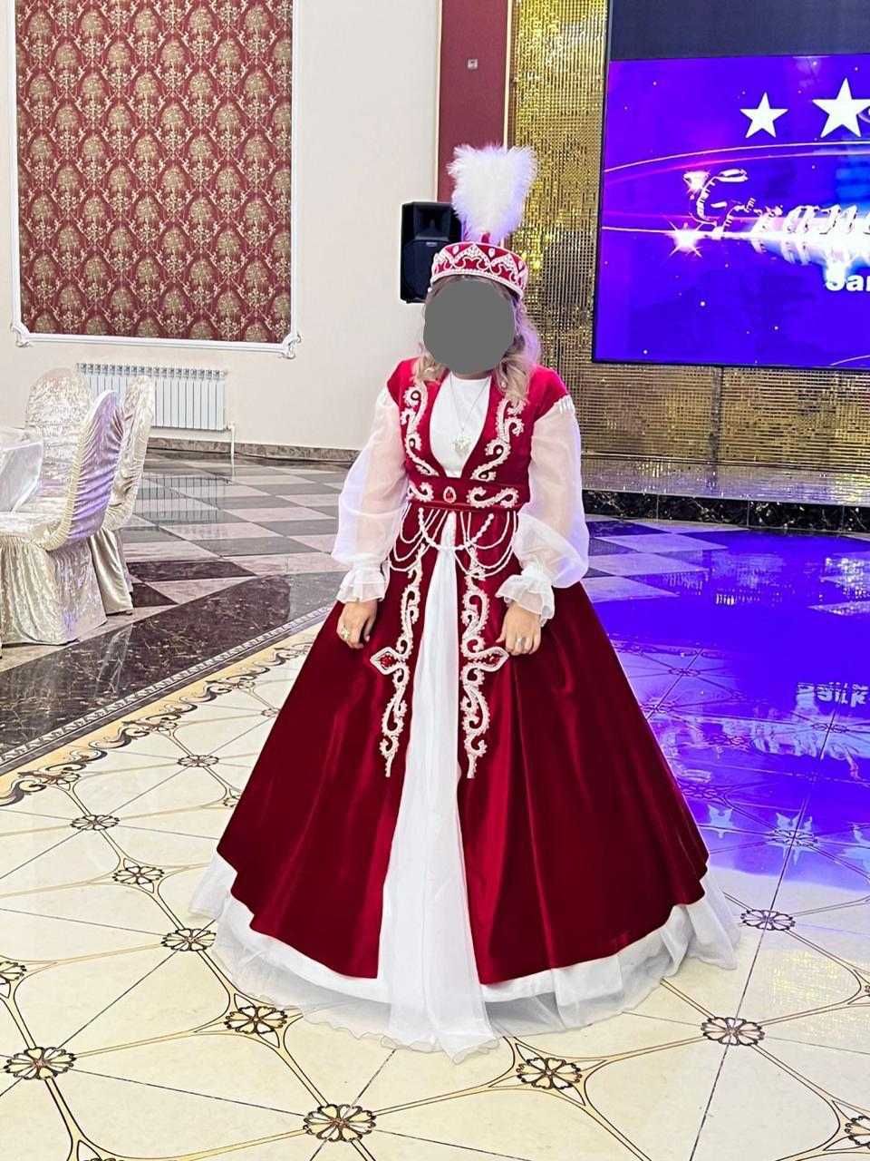 Классное платье на узату