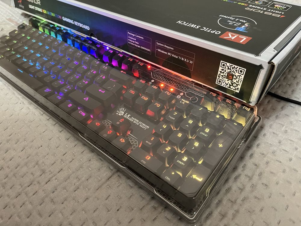 Игровая клавиатура BloodyB810R+мышка BloodyP30pro/оптика /кейкапы/торг