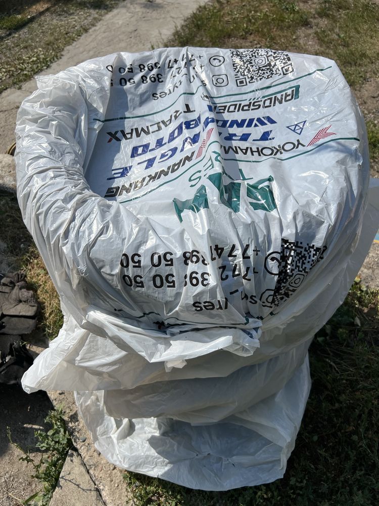 Продам комплект резины