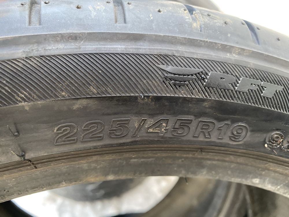 Пара летние шины 225/45/19 225/45R19 Bridgestoone.