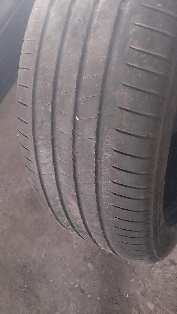 Резина Bridgestone Dueler б/у.