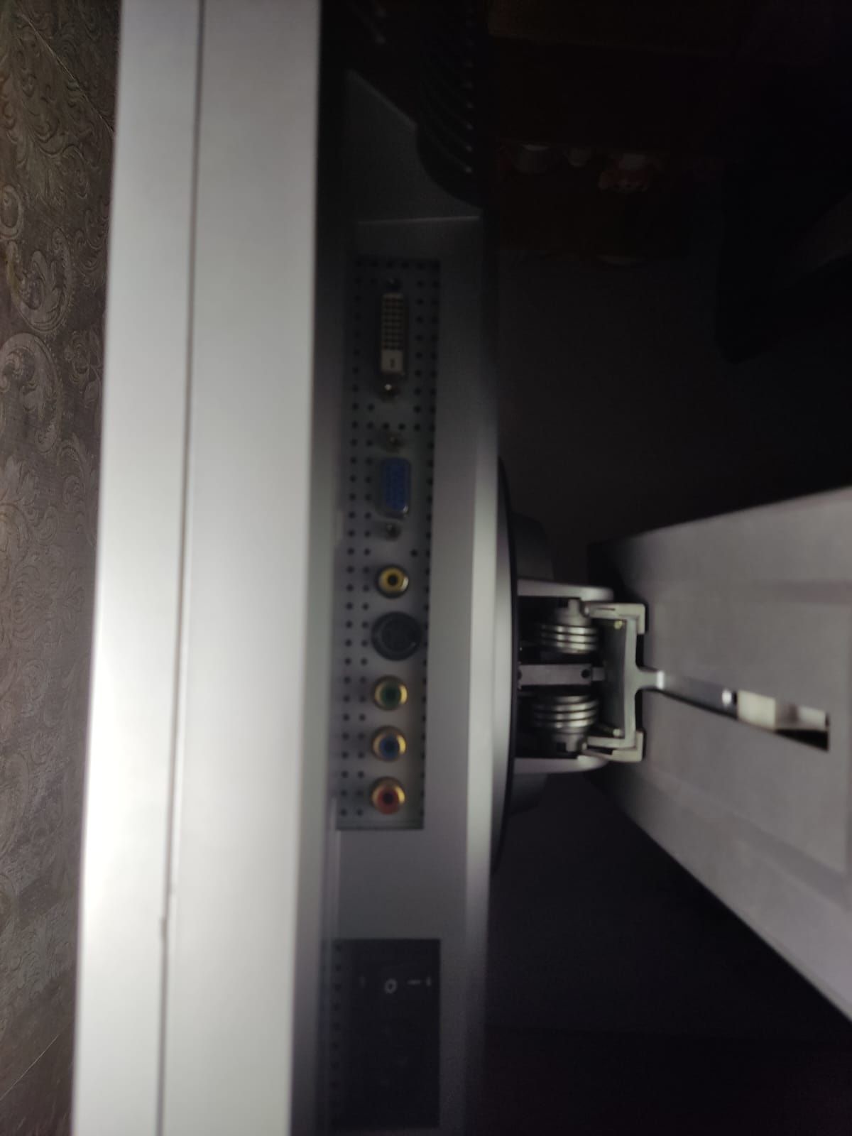 Монитор Samsung SyncMaster 244T