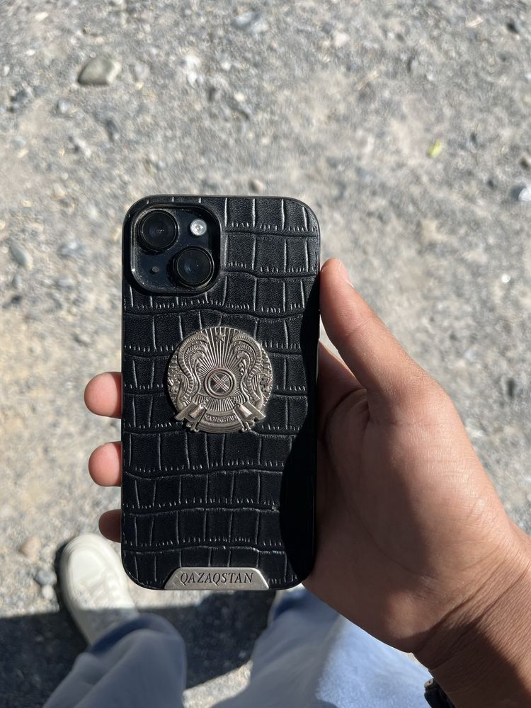 iPhone 15 с гарантией