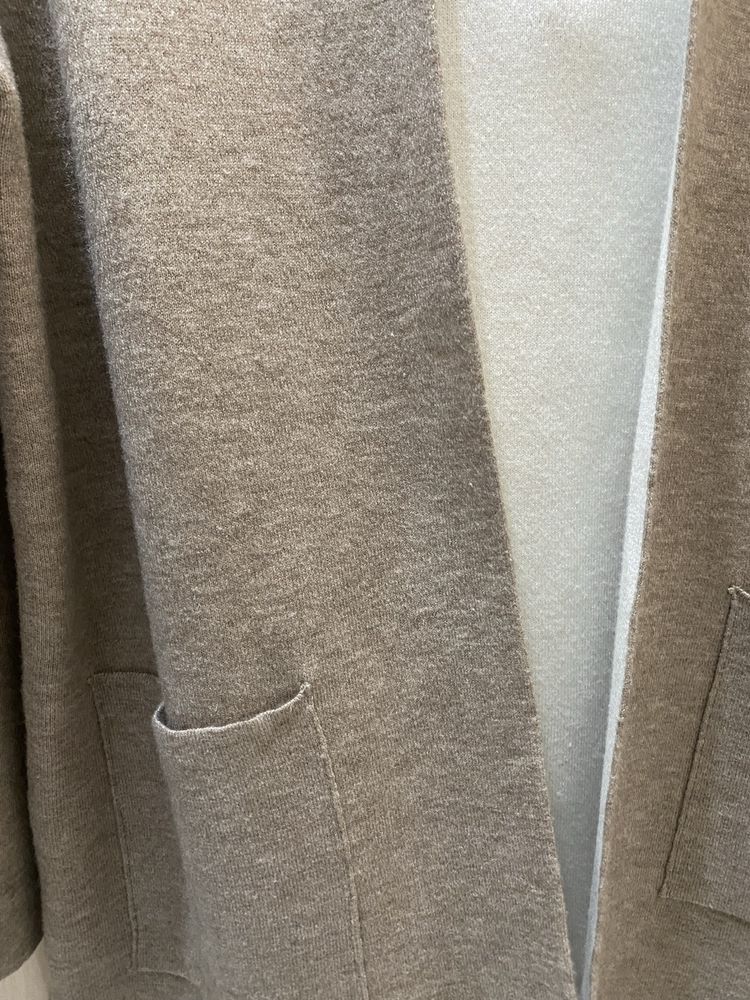 Срочно!! Кардиган ZARA в новом состоянии на девочку!!