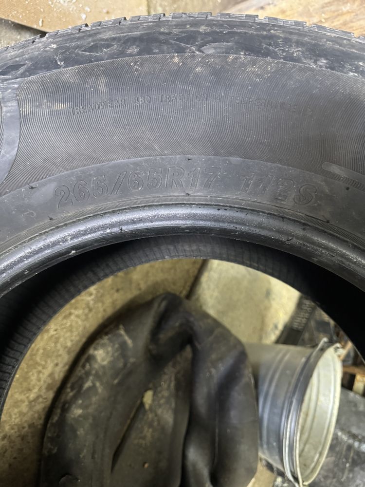 Продам  летнюю резину Roadx 265/65/R17