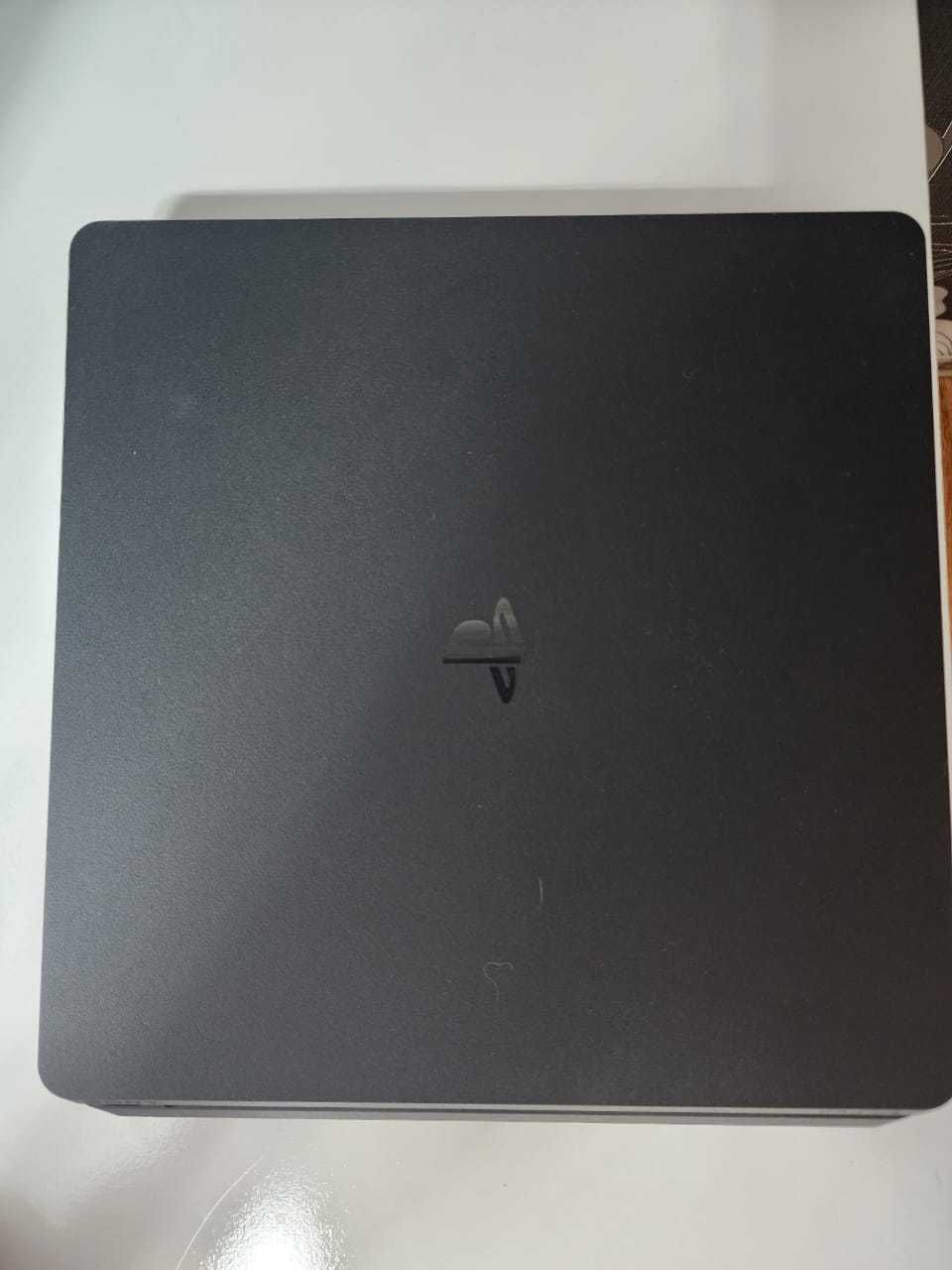 Playstation 4 slim + игры