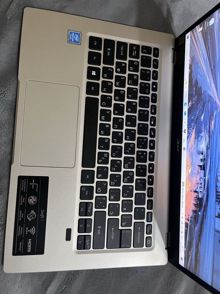Продаю ноутбук Acer Swift 1